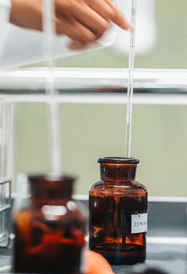 Formulazione in laboratorio con pipetta
